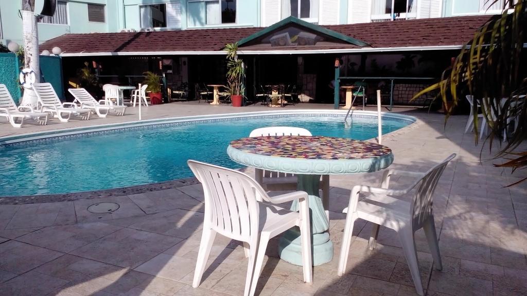 Doctors Cave Beach Hotel Montego Bay Eksteriør billede